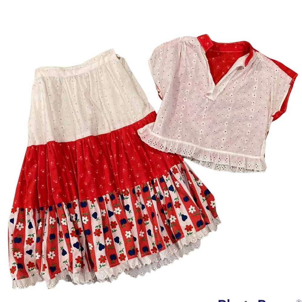 Stunning vintage 70s two piece cotton set in incredible condition